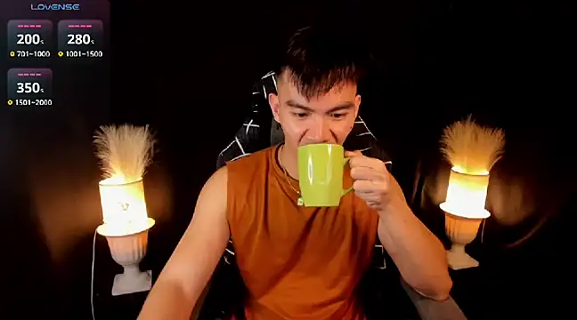 000batman000 online show from 5, 3, 2025