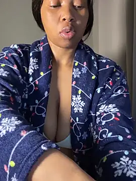 cherrybabe76 online show from 28, 11, 2025