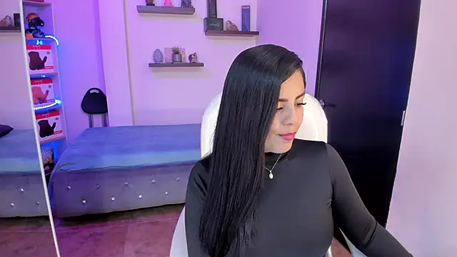 Catalinaa martinez online show from 26, 12, 2024