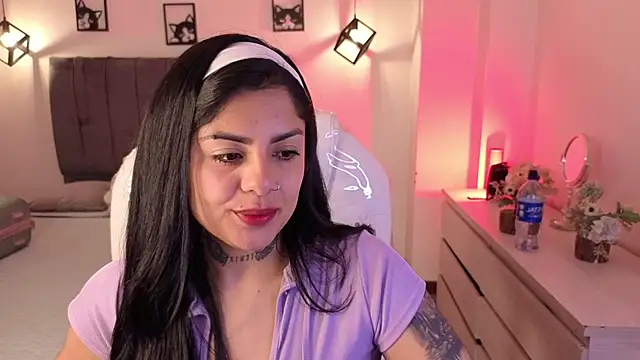 Catalinaa martinez online show from 11, 10, 2025