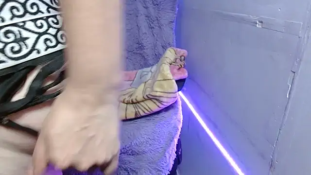 AnnyelinnaLove online show from 26, 1, 2025