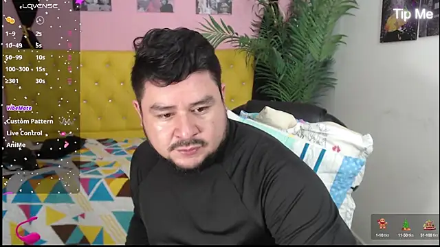 Snapshot of oso_dirty_ chatting on 6, 12, 2024 oso dirty  online show from 6, 12, 2024