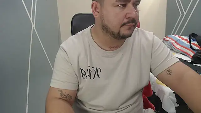 Snapshot of oso_dirty_ chatting on 22, 1, 2025 oso dirty  online show from 22, 1, 2025