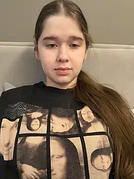 HornyGirlH online show from 8, 2, 2026