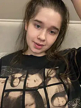 Snapshot of HornyGirlH chatting on 9, 6, 2026 HornyGirlH online show from 9, 6, 2026