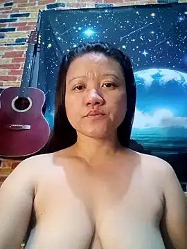 Snapshot of Urchanel chatting on 2, 2, 2025 Urchanel online show from 2, 2, 2025