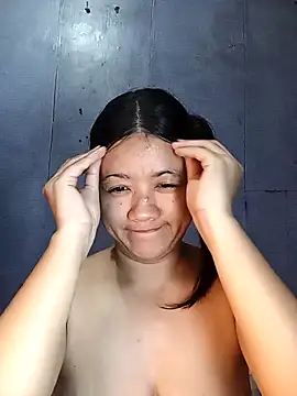 Snapshot of Urchanel chatting on 8, 10, 2025 Urchanel online show from 8, 10, 2025