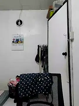 MissKitty31 online show from 22, 1, 2025