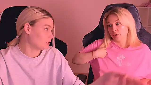 hotblonds online show from 3, 1, 2025