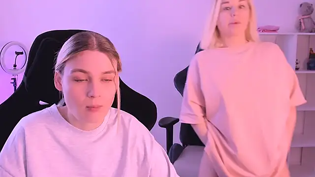 hotblonds online show from 12, 1, 2025