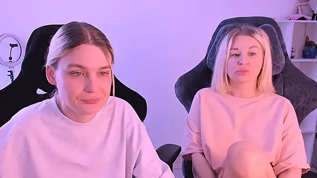 hotblonds online show from 13, 1, 2025