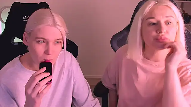 hotblonds online show from 27, 1, 2025