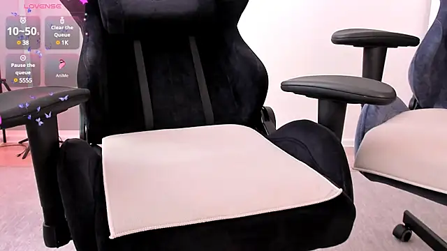 hotblonds online show from 21, 2, 2025