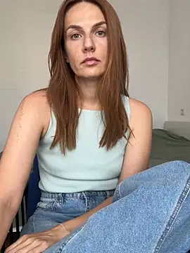 Snapshot of BritneyHall chatting on 26, 6, 2026 BritneyHall online show from 26, 6, 2026