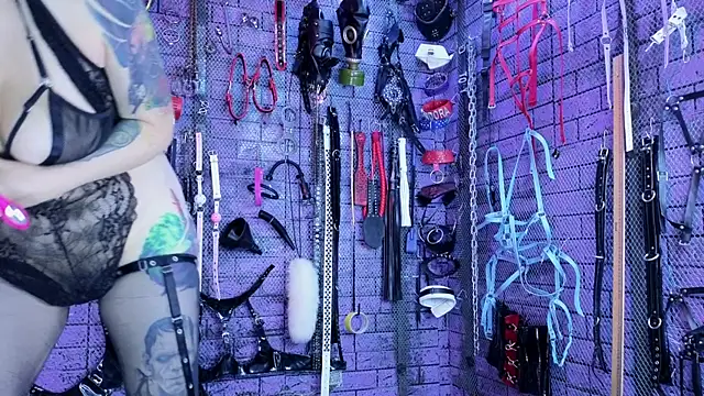 PANDORANEZZ online show from 28, 4, 2026