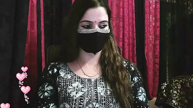 Snapshot of Cute_Sonii chatting on 11, 12, 2024 Cute Sonii online show from 11, 12, 2024