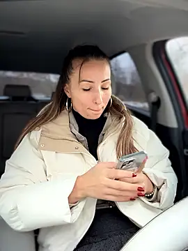 YOUR-KARINA online show from 14, 1, 2026