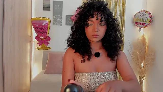 Snapshot of mariam_hill chatting on 14, 5, 2026 mariam hill online show from 14, 5, 2026