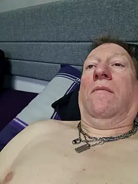 tomtom111111 online show from 1, 11, 2025