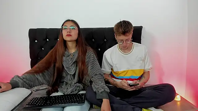 Snapshot of A_sexy_couple__ chatting on 10, 11, 2025 A sexy couple online show from 10, 11, 2025