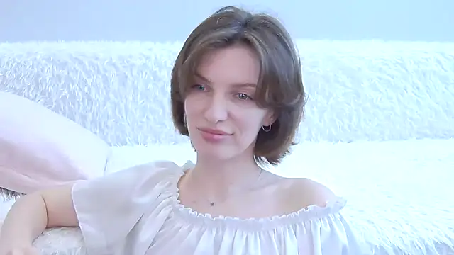 Snapshot of Beauty_Alex chatting on 18, 5, 2026 Beauty Alex online show from 18, 5, 2026