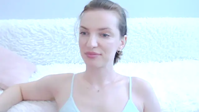 Snapshot of Beauty_Alex chatting on 14, 6, 2026 Beauty Alex online show from 14, 6, 2026