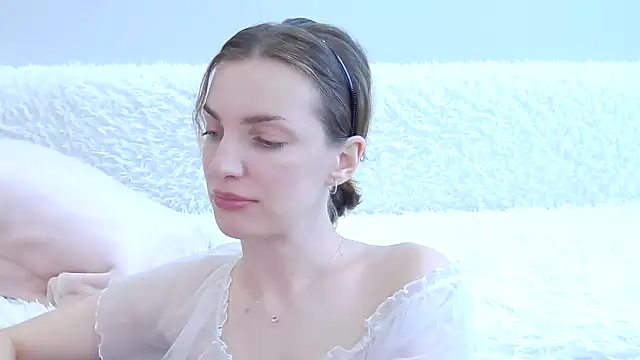 Snapshot of Beauty_Alex chatting on 18, 6, 2026 Beauty Alex online show from 18, 6, 2026