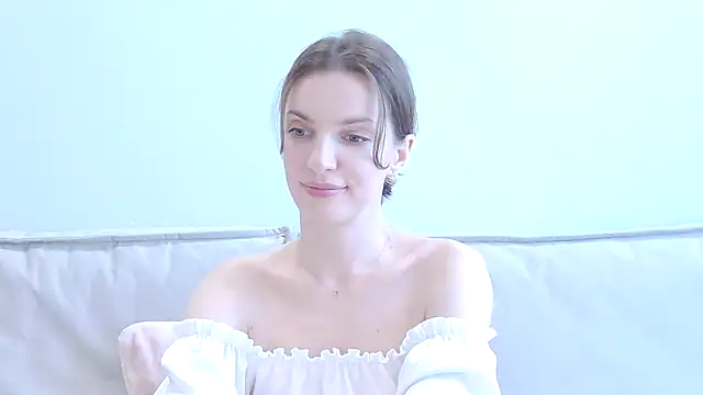 Snapshot of Beauty_Alex chatting on 5, 7, 2026 Beauty Alex online show from 5, 7, 2026