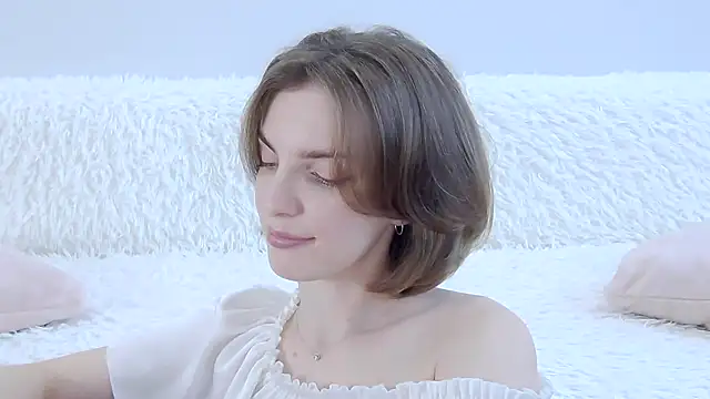 Snapshot of Beauty_Alex chatting on 10, 7, 2026 Beauty Alex online show from 10, 7, 2026