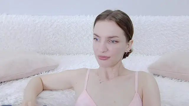 Snapshot of Beauty_Alex chatting on 4, 8, 2026 Beauty Alex online show from 4, 8, 2026