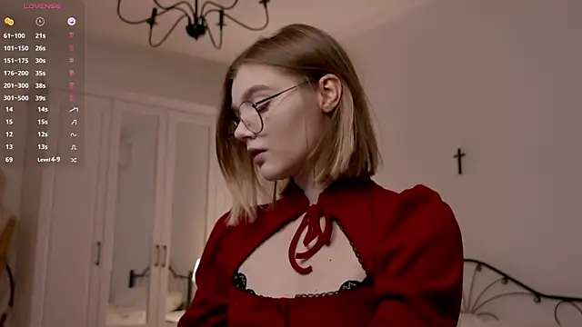 Snapshot of allotropp chatting on 11, 10, 2025 allotropp online show from 11, 10, 2025