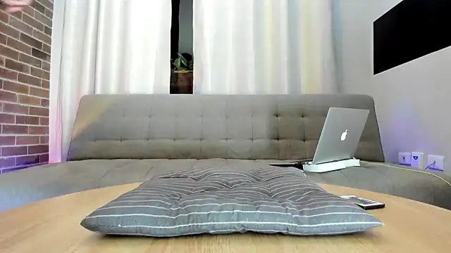 Snapshot of MattxFeet chatting on 10, 12, 2024 MattxFeet online show from 10, 12, 2024