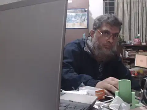 Snapshot of HOW70 chatting on 3, 1, 2025 HOW70 online show from 3, 1, 2025