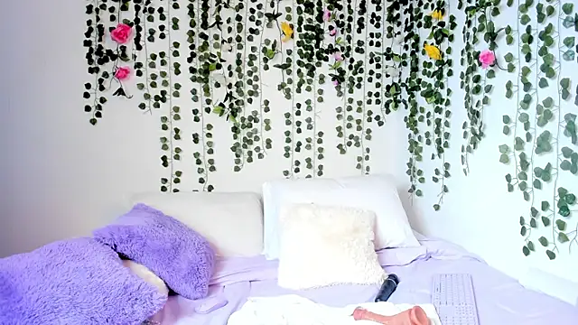 Snapshot of violeta_milleer chatting on 10, 2, 2025 violeta milleer online show from 10, 2, 2025