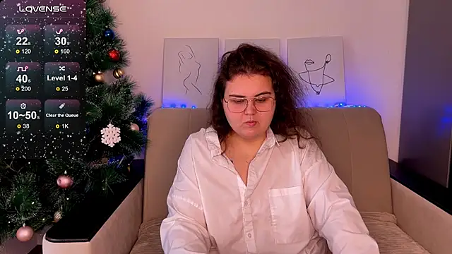 Snapshot of Curvy_Jane chatting on 17, 12, 2024 Curvy Jane online show from 17, 12, 2024