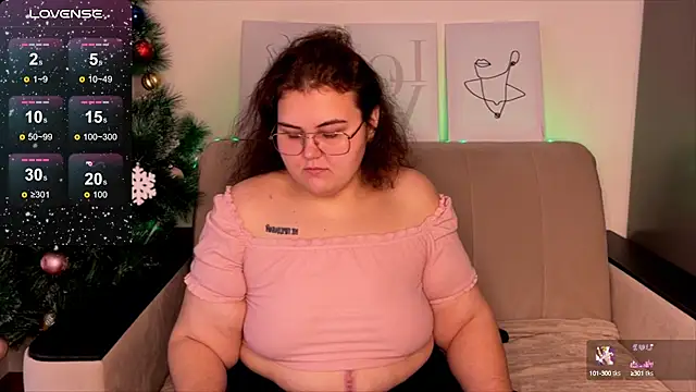 Snapshot of Curvy_Jane chatting on 20, 12, 2024 Curvy Jane online show from 20, 12, 2024