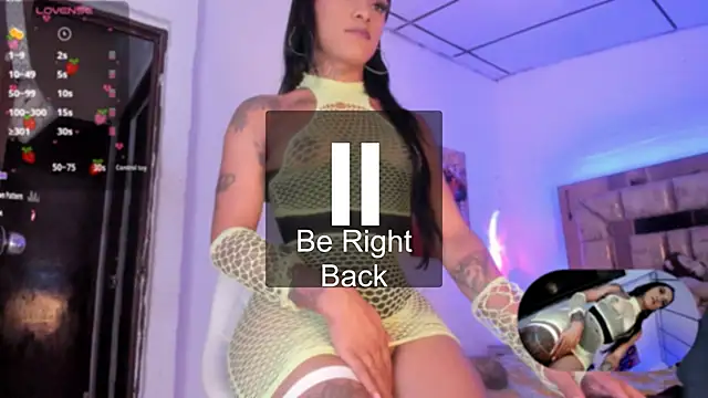 Snapshot of Sofia_waltonx chatting on 7, 1, 2026 Sofia waltonx online show from 7, 1, 2026