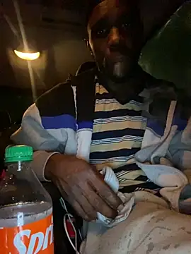 Snapshot of Bigdickbandit205 chatting on 24, 11, 2025 Bigdickbandit205 online show from 24, 11, 2025