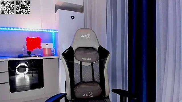 HotyPlays online show from 1, 3, 2025