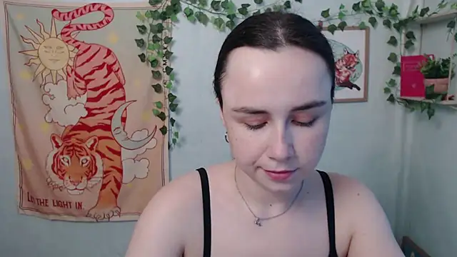 VeryVeryVeryShy  online show from 24, 6, 2026