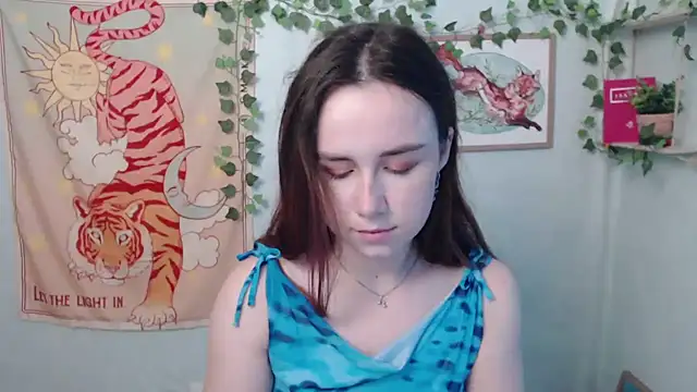 VeryVeryVeryShy  online show from 17, 7, 2026