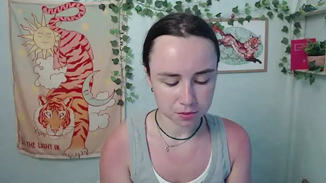 VeryVeryVeryShy  online show from 4, 8, 2026