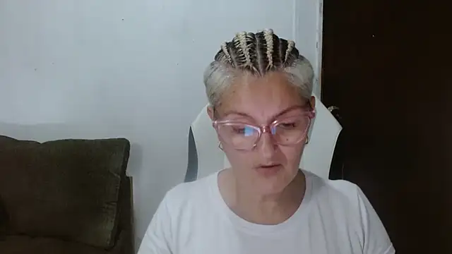 bety-cum2 online show from 10, 2, 2026