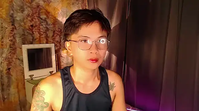 Snapshot of Sexy_Handsome_Drex chatting on 1, 2, 2025 Sexy Handsome Drex online show from 1, 2, 2025