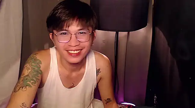 Snapshot of Sexy_Handsome_Drex chatting on 2, 3, 2025 Sexy Handsome Drex online show from 2, 3, 2025