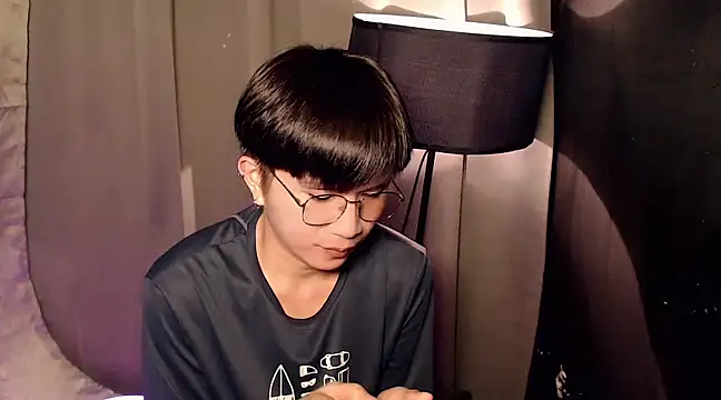 Snapshot of Sexy_Handsome_Drex chatting on 6, 3, 2025 Sexy Handsome Drex online show from 6, 3, 2025