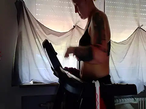 Snapshot of wetgerman_2 chatting on 5, 8, 2026 wetgerman 2 online show from 5, 8, 2026