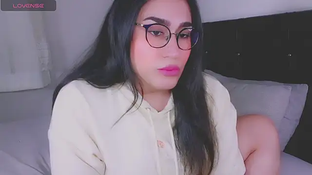 Snapshot of MERA_arab chatting on 21, 10, 2025 MERA arab online show from 21, 10, 2025