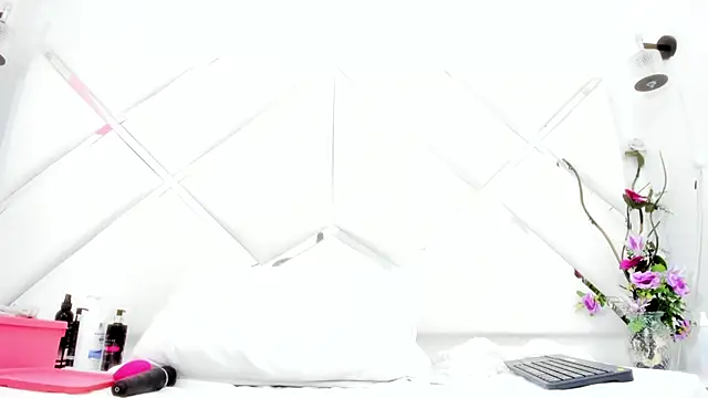 AgathaPember online show from 9, 2, 2025