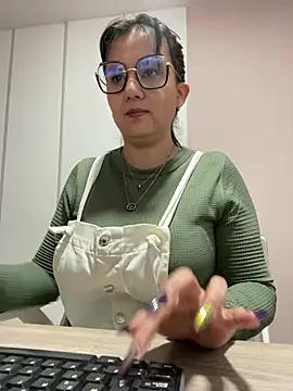 SWEETLILY18 online show from 11, 2, 2025